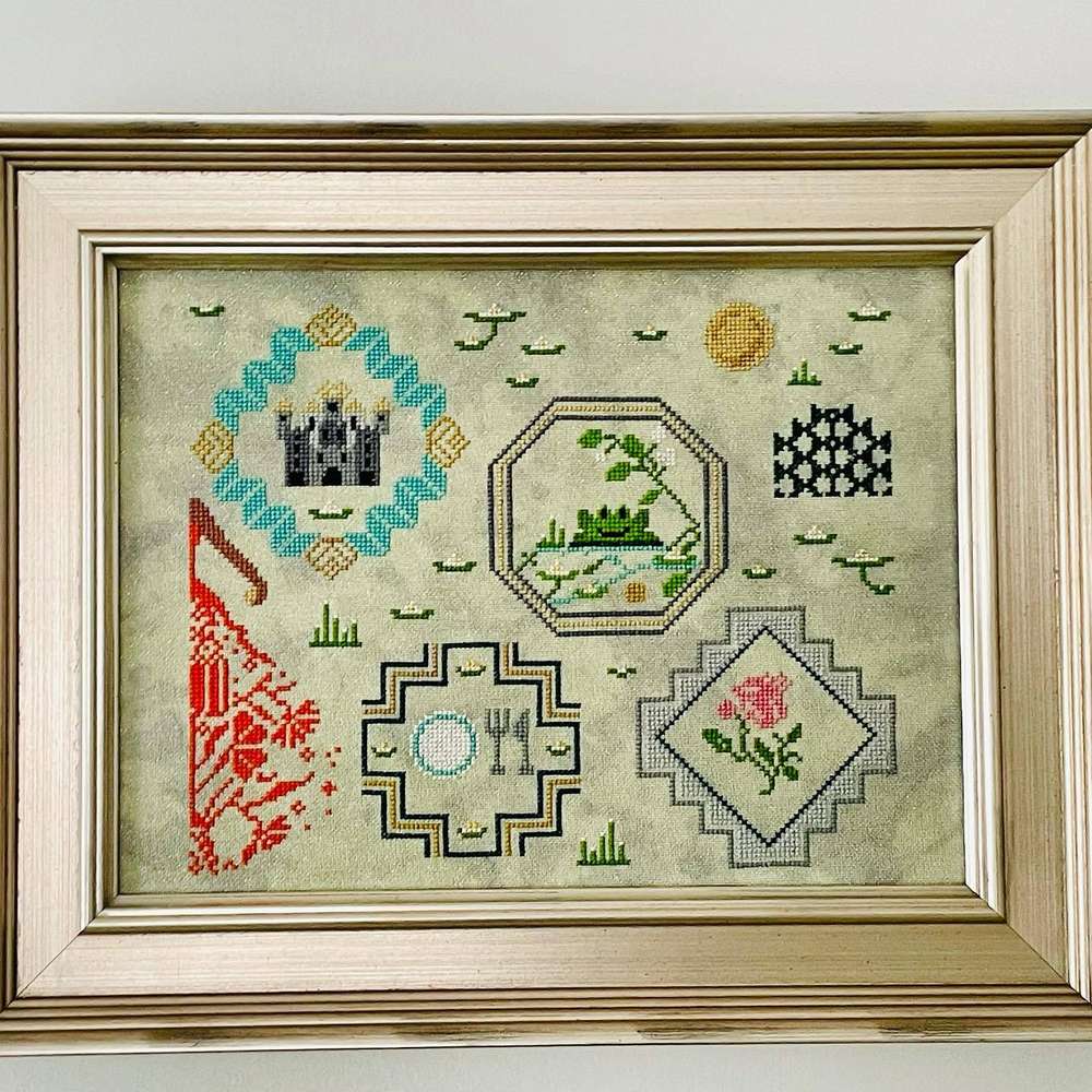 145835551_3646425098740116_581072211951802735_n_ml Aury TM Design- Quaker fantasies , The frog prince – Image 1