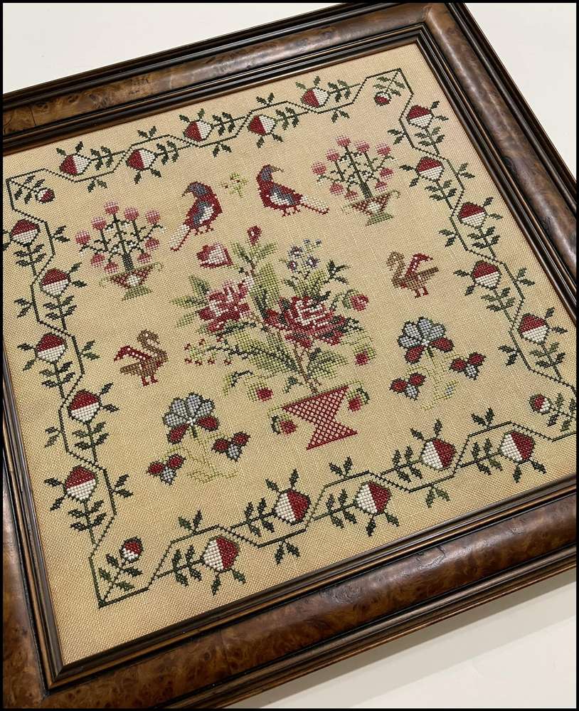 169441776_4515860138430040_1193130027668955846_n_ml The Scarlett House - Roses for ruby – Image 1