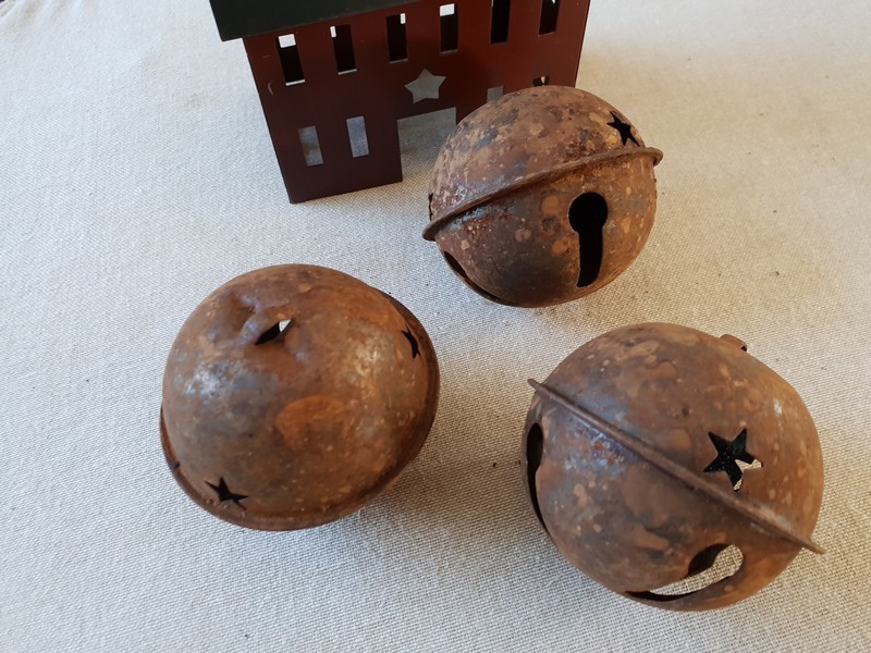 20190226_100452_ml LCF - Maxi Grelot vintage Rusty Bell 90 mm – Image 1