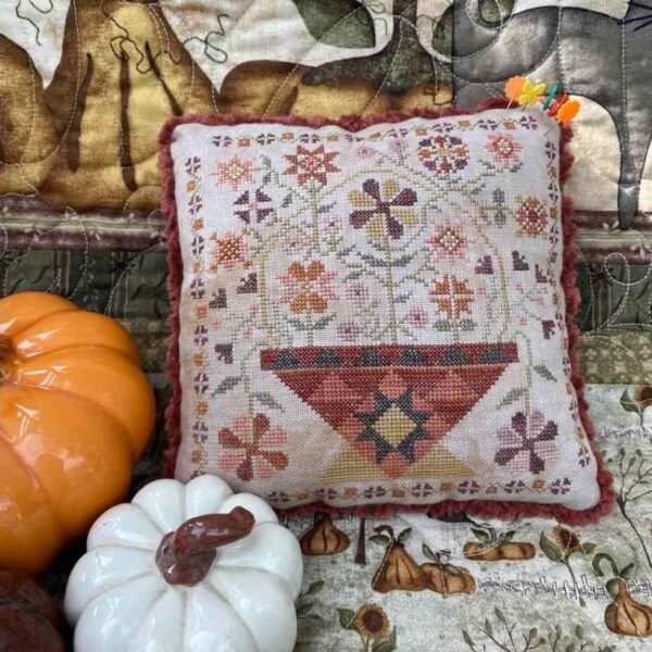 Pansy patch quilts and stitchery - Patchwork Baskets Series, Betsy's Autumn basket 2/4