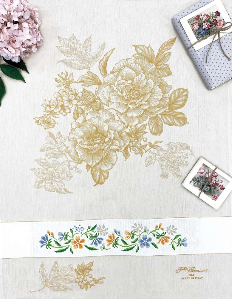 421048508_768242892001734_8737352512960697226_n_ml GRAZIANO - Torchon à Broder modèle PEONIE coloris Miel – Image 1