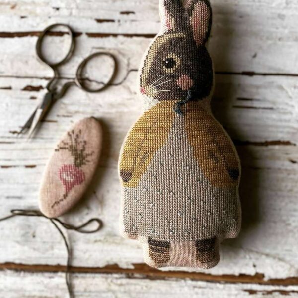 Stacy Nash Primitives - Animal Cracker Maggie Mae