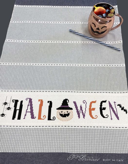 462318250_941745051318183_7472173068367759106_n_ml Graziano - Torchon à Broder modèle VENARIA coloris Gris – Image 1