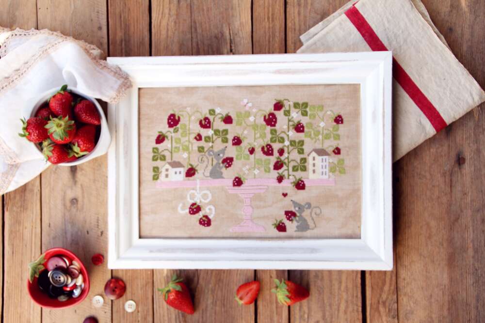 Strawberry-forest-madame-chantilly-cross-stitch-charts2_ml Madame Chantilly - Strawberry Forest – Image 1