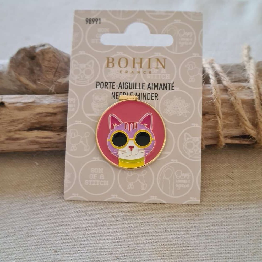 bohin-porte-aiguille-aimant_ml BOHIN - Porte aiguille aimanté, Chat Rose – Image 1