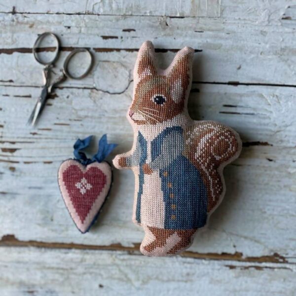 Stacy Nash Primitives - Animal Cracker Miss Hazel